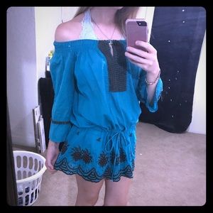 Off shoulder short dress